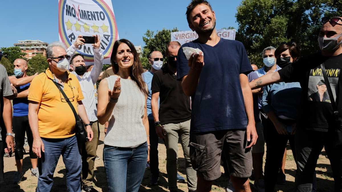 Immagine di Dibba-Raggi-Casaleggio: il progetto di un nuovo partito anti Conte fuori dal M5s