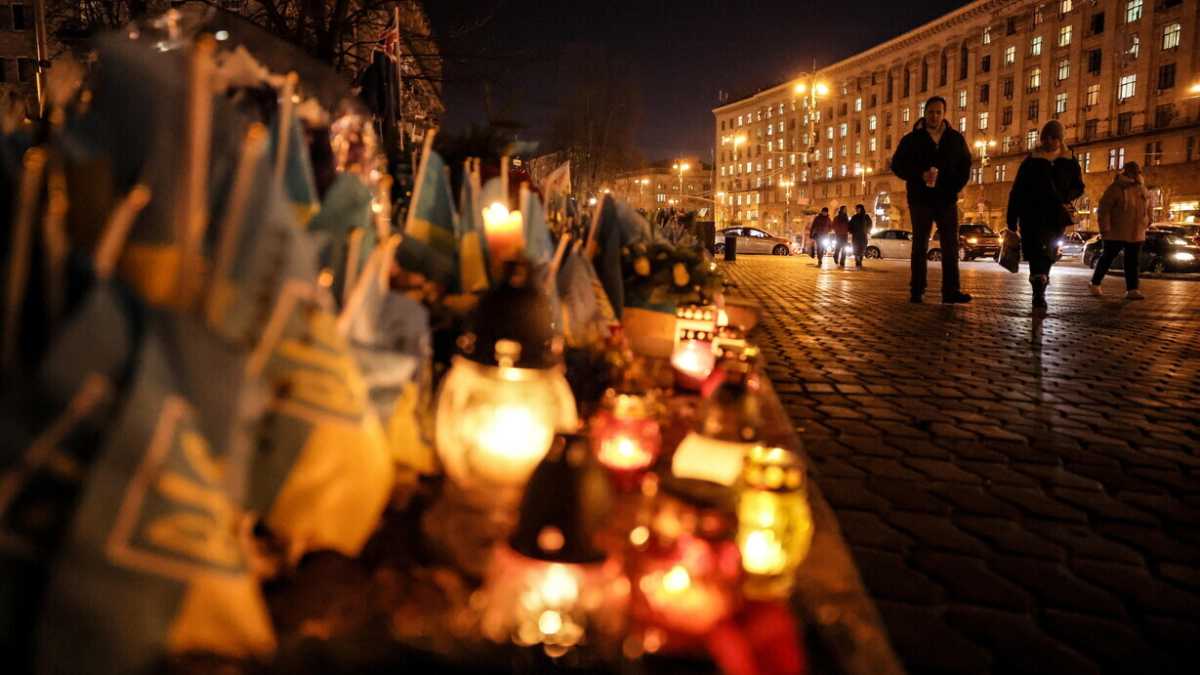 Immagine di Contarsi e ricontarsi a Kyiv, tra le proteste sparute a sostegno di Zaluzhny