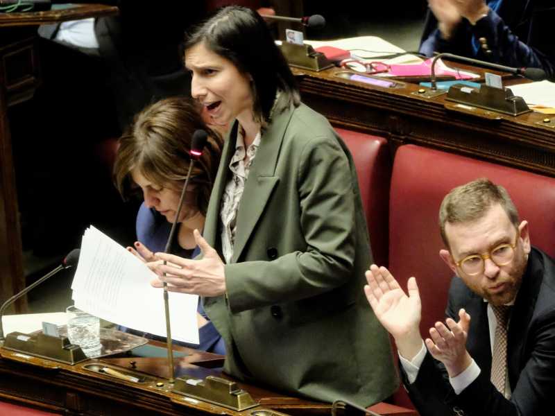 Schlein chiama Meloni: alla Camera passa l'impegno per il cessate il fuoco presentato dal Pd