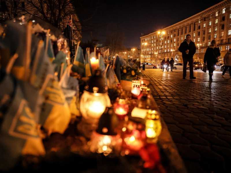 Contarsi e ricontarsi a Kyiv, tra le proteste sparute a sostegno di Zaluzhny