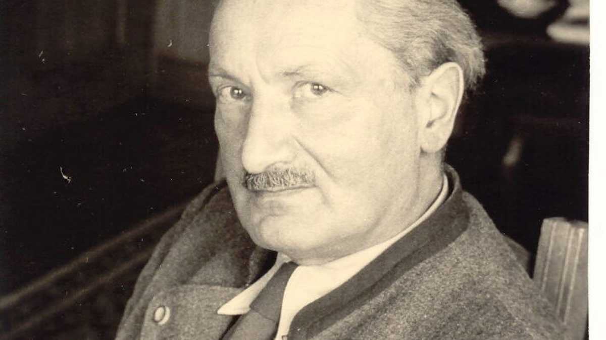 Immagine di Con Heidegger, oltre Heidegger. Le braci sempre vive del suo pensiero