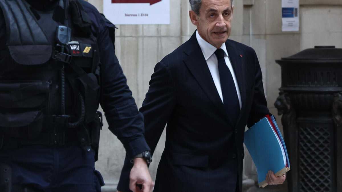 Immagine di Sarkozy condannato a un anno per finanziamento illecito