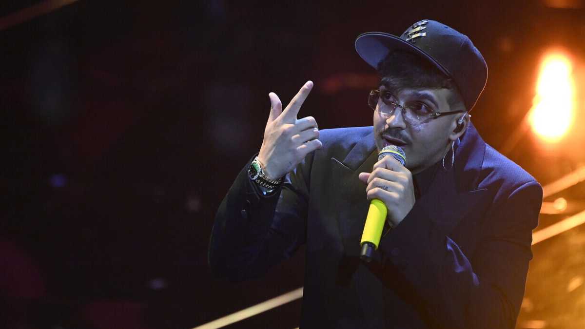 Immagine di I fischi dell'Ariston a Geolier hanno riacceso il sentimento identitario di Napoli