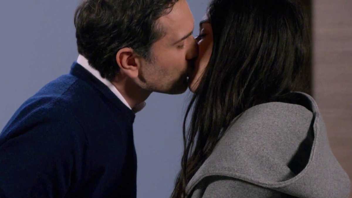 Immagine di Come si festeggia San Valentino a Un posto al sole