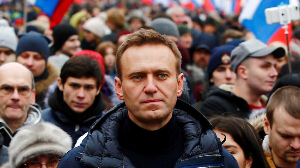 Immagine di Il piano di Putin per cancellare Navalny. L'avvelenamento