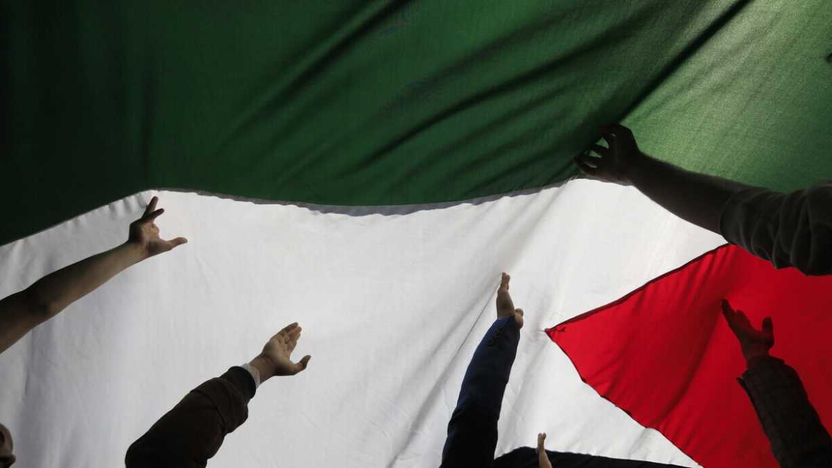 Immagine di “Allah maledica Hamas”. Il dissenso palestinese invisibile