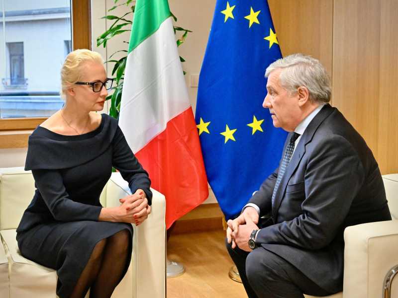 &nbsp;Antonio Tajani con Julia Navalnyna - foto Ansa