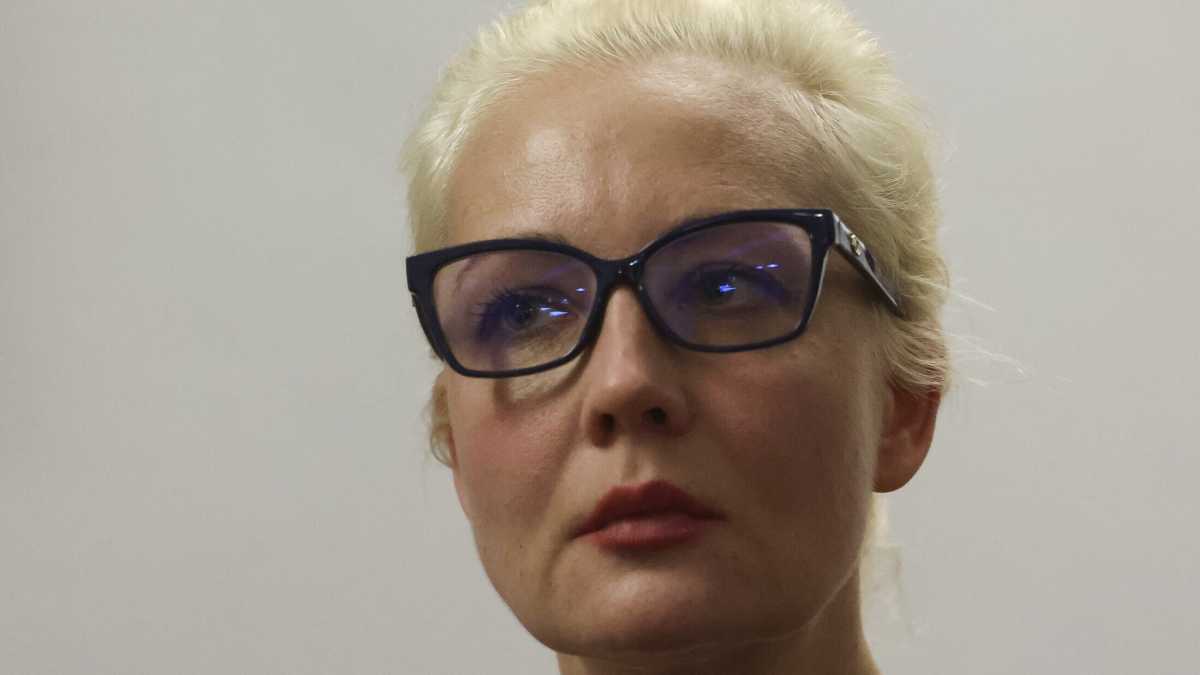 Immagine di X sospende e poi riattiva l'account di Yulia Navalnaya