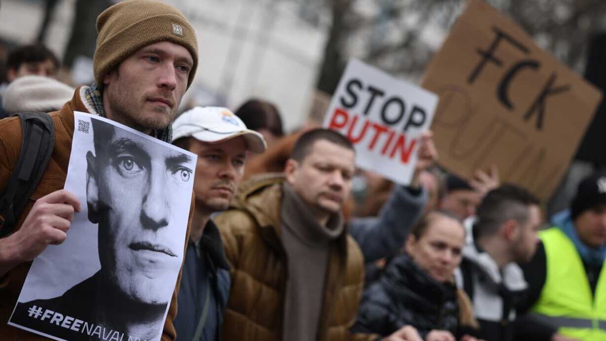 Immagine di I malvissuti che non sanno né di Navalny né di Tortora
