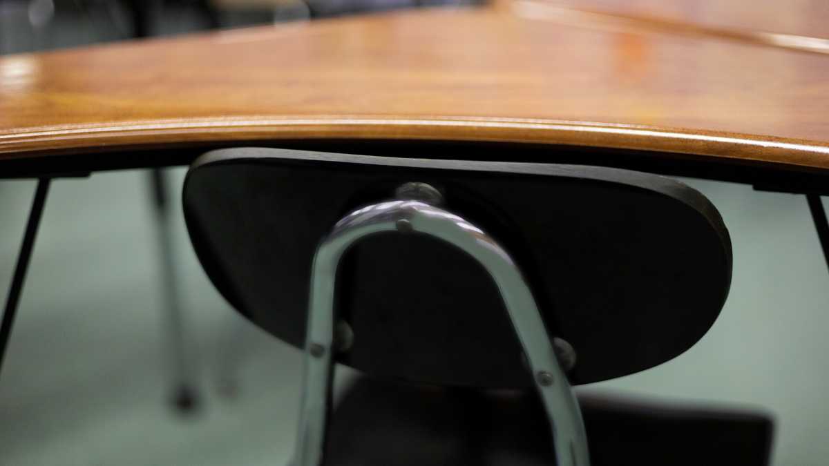 Immagine di Dietro al dibattito sulle pagelle restano i veri problemi della scuola