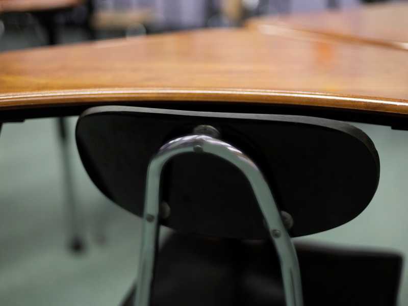 Dietro al dibattito sulle pagelle restano i veri problemi della scuola