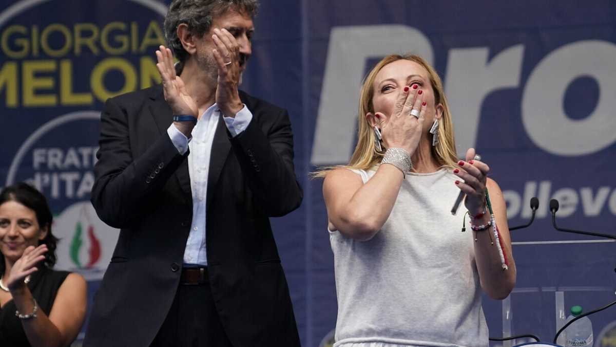 Immagine di Il muro di FdI sul terzo mandato. Marsilio: “Io non ci penso affatto”