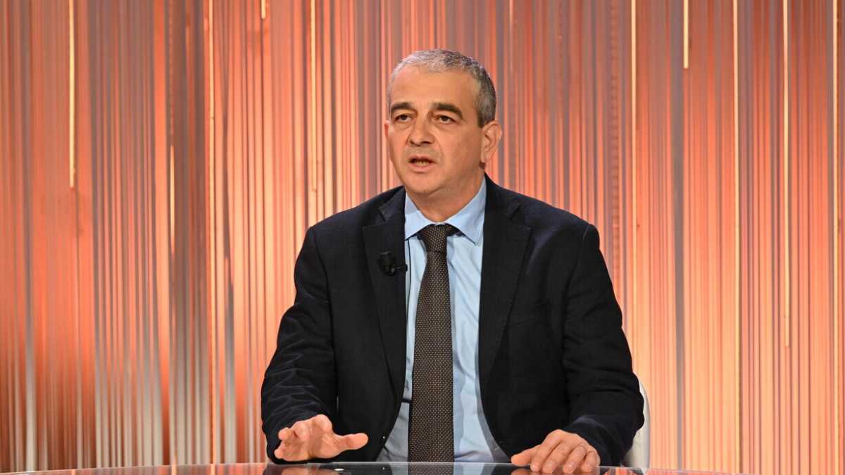 Immagine di Fazzolari: "Navalny? Il responsabile è il Cremlino. Un dovere non abbandonare l'Ucraina"