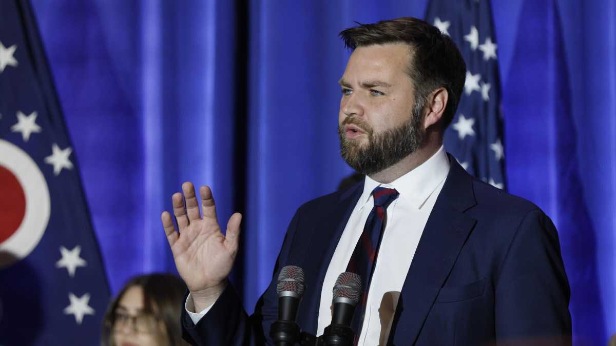 Immagine di Il senatore Vance ambisce al ticket elettorale con Trump e si fa cantore dell’abbandono degli ucraini