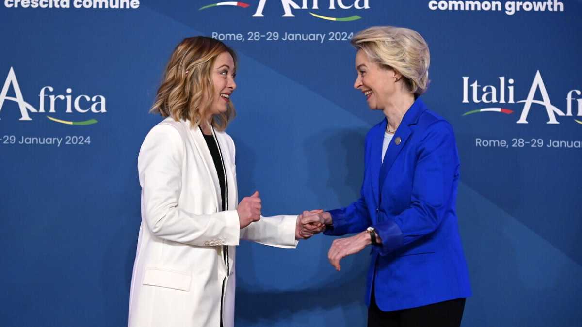 Immagine di Von der Leyen dà la misura dei partiti con cui collaborerà e quelli no. Che cosa vuol fare Meloni?