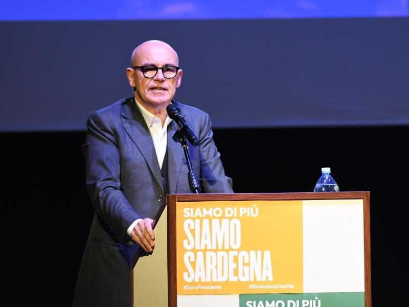(foto dalla pagina Facebook di Renato Soru)