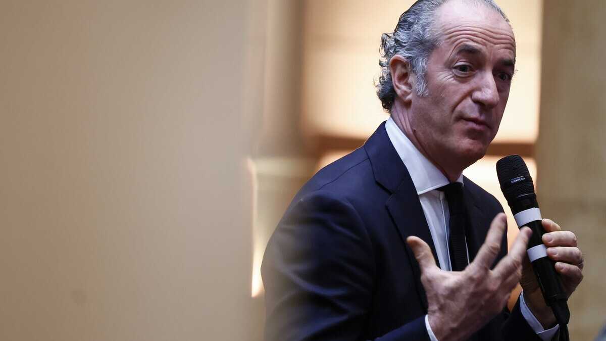 Immagine di I tanko di Zaia. La furia contro Meloni e Roma, la promessa: "Viene giù tutto"