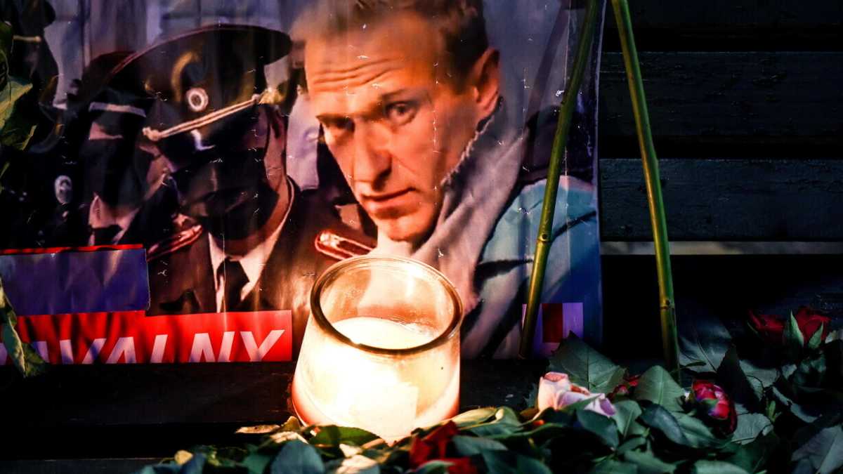 Immagine di Il corpo di Navalny è stato restituito alla madre