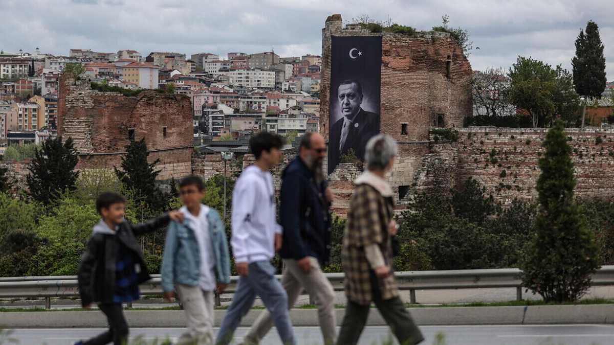 Immagine di Al voto turco tutti i candidati vogliono i rimpatri, Erdogan meno. Voci dal quartiere siriano di Istanbul
