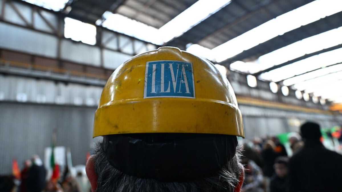 Immagine di Corsi e ricorsi in Ilva. Le azioni del governo e le inchieste di Milano