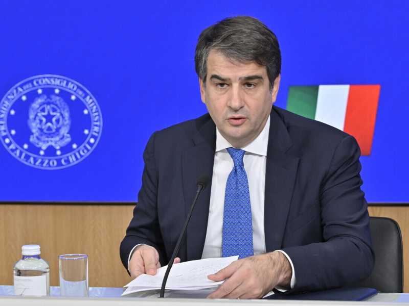 Fitto e il Mef chiedono tagli ai ministeri per finanziare i progetti rimasti fuori dal Pnrr