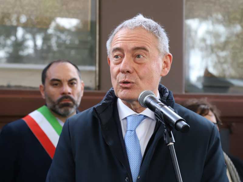 Urso: "Tesla può diventare il secondo produttore d'auto in Italia"