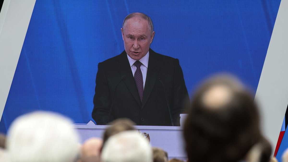 Immagine di Putin parla di soldi e di minacce