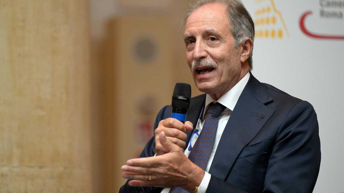Immagine di Bardi (FI): “La mia riconferma? Un parto. D'ora in avanti si segua sempre questa regola”