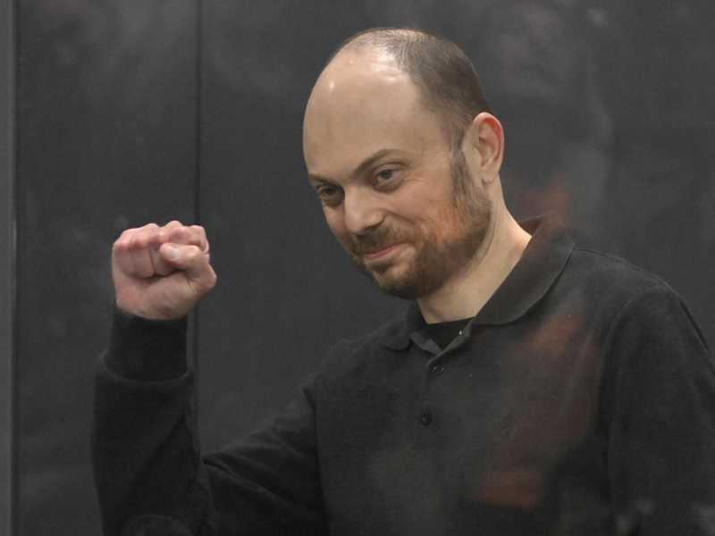 Scrivete Navalny sulla scheda, dice Kara-Murza ai russi, e presentatevi a mezzogiorno