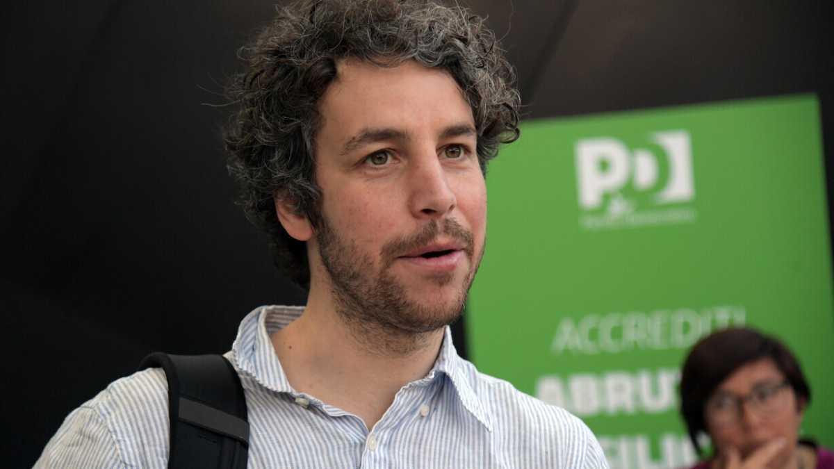 Immagine di Da contestatore a contestato. L'ex sardina Santori cacciato dal corteo pro Palestina