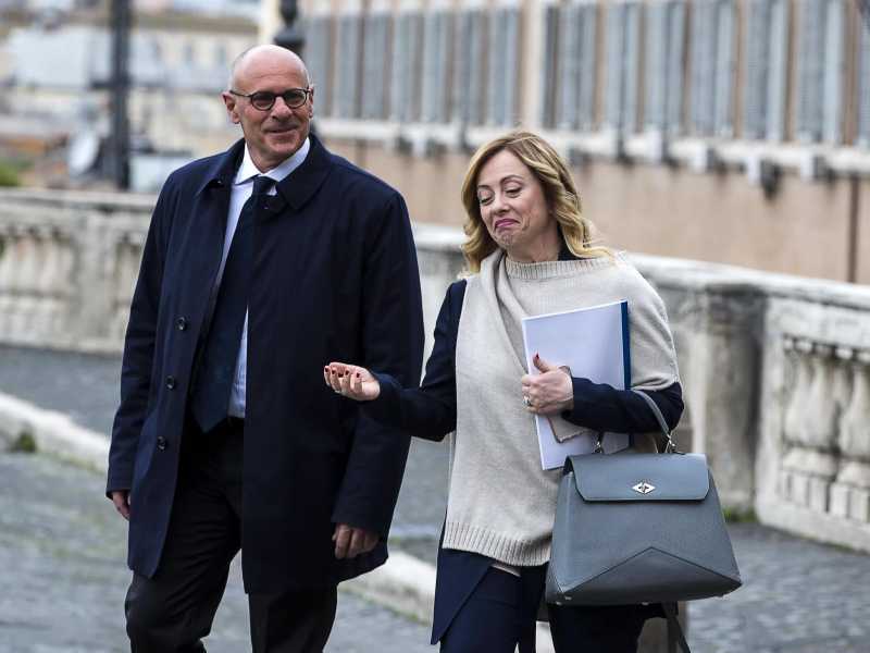 "Cara Giorgia serve democrazia nel partito". La riunione carbonara della minoranza di Fratelli d'Italia