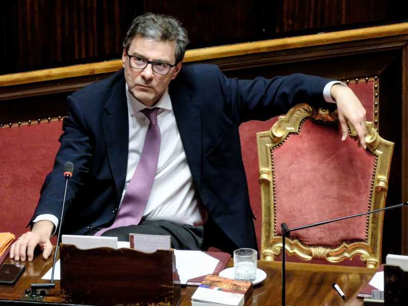 Tacere sul Superbonus. L'opposizione non chiede conto a Giorgetti del buco di bilancio