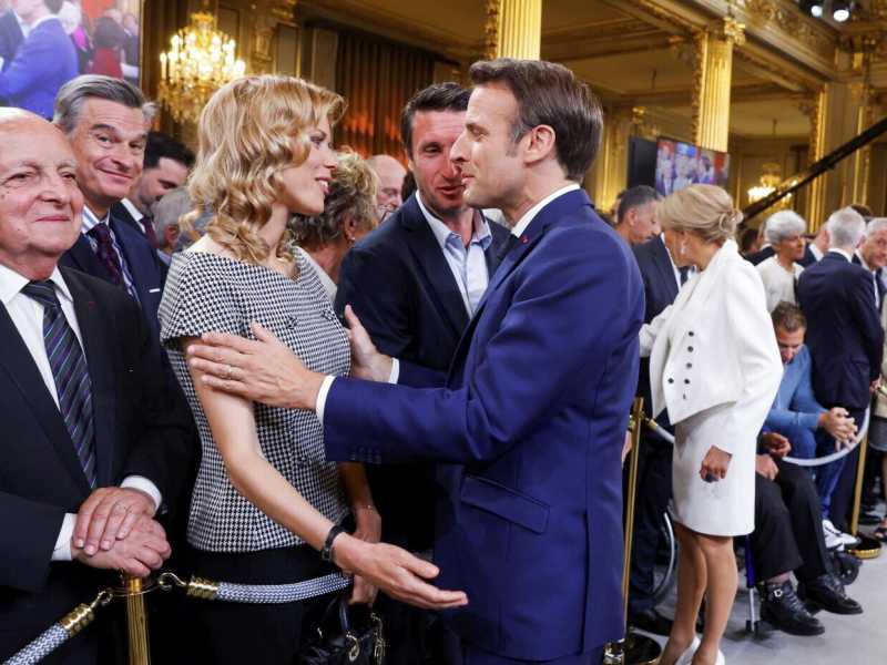 Le confessioni della figlia di Brigitte Macron nel suo ultimo romanzo, "Assises"