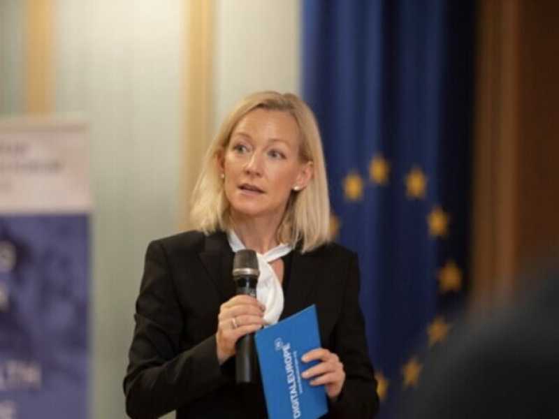 Cecilia Bonefeld-Dahl (screenshot)