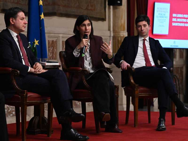 Obiettivo: accontentare i 5s. Oggi Schlein vede Chiorazzo per chiedergli di ritirarsi