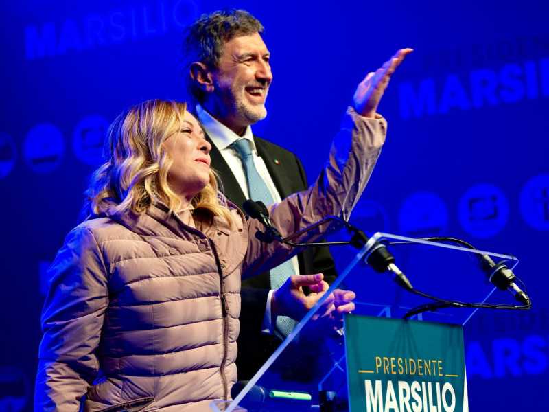 Se si votasse sui social in Abruzzo vincerebbe Marsilio