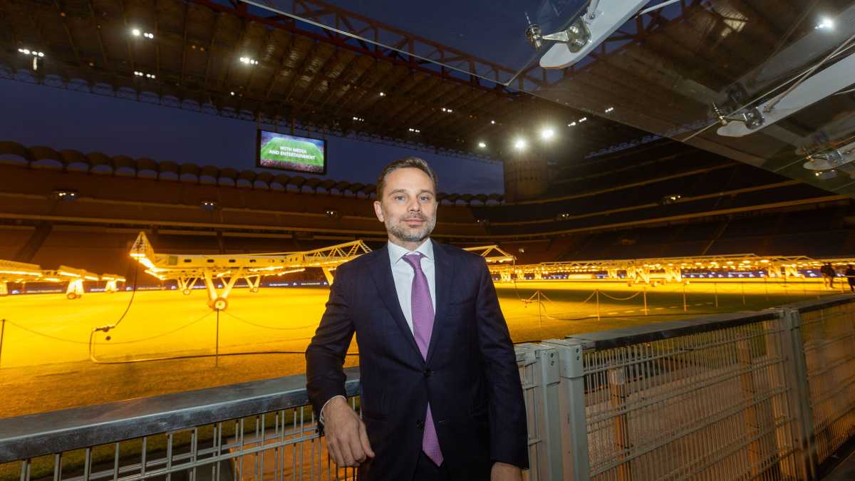 Immagine di Lo scontro sulle case green all'Europarlamento e le indagini sul Milan