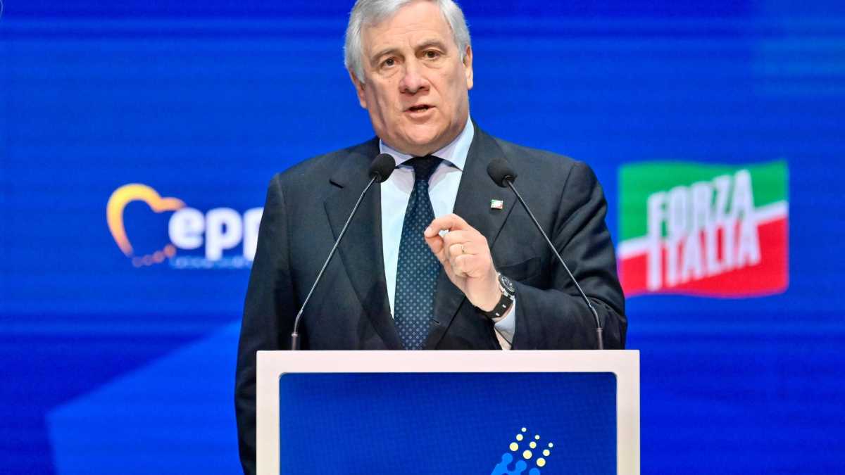Immagine di Perché Forza Italia sta riuscendo dove Renzi e Calenda hanno difficoltà. Parlano i sondaggisti