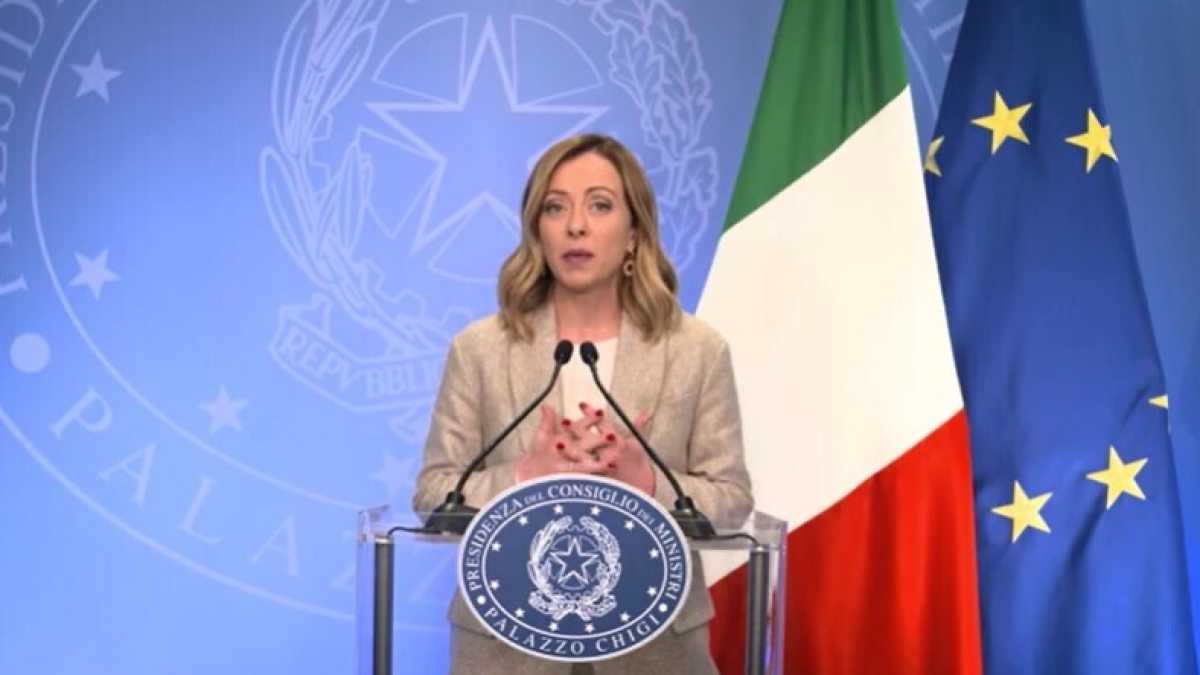 Immagine di Meloni annuncia una nuova legge e un miliardo di euro per l'intelligenza artificiale