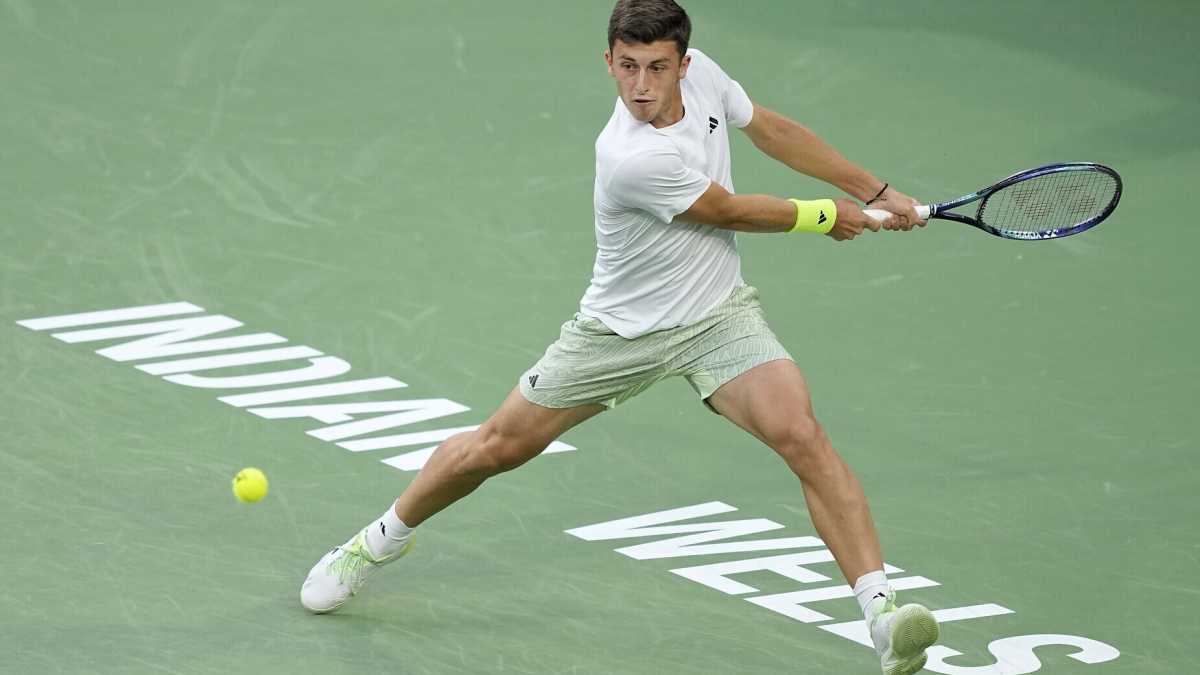 Immagine di Luca Nardi, il "perdente fortunato" che ha sconfitto Djokovic a Indian Wells