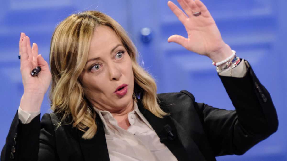 Immagine di Meloni fa il blitz Rai, vuole il nuovo cda a Pasqua. Salvini duella con Tajani per la presidenza