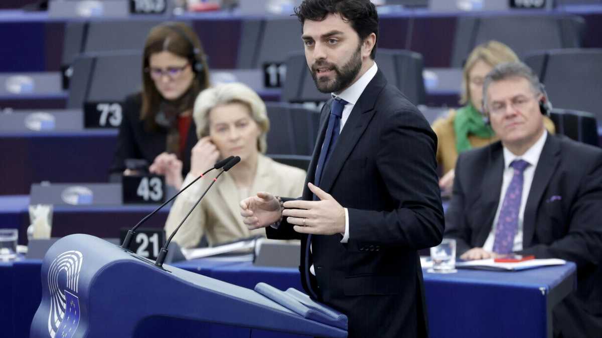 Immagine di Zanni e il gruppo Id aiutano Putin aizzando gli agricoltori