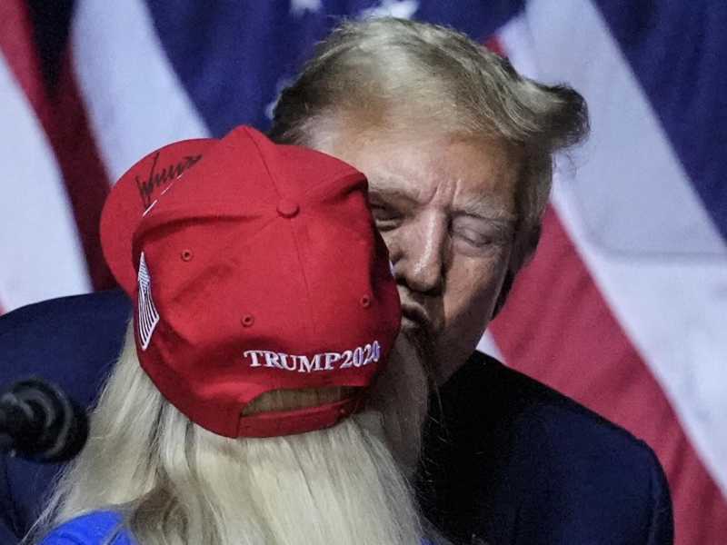 Quante contorsioni Trump impone al Partito repubblicano