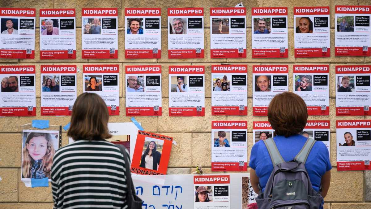 Immagine di “Hamas ha ucciso chi lavorava per la pace”. Il saggio censurato da Guernica