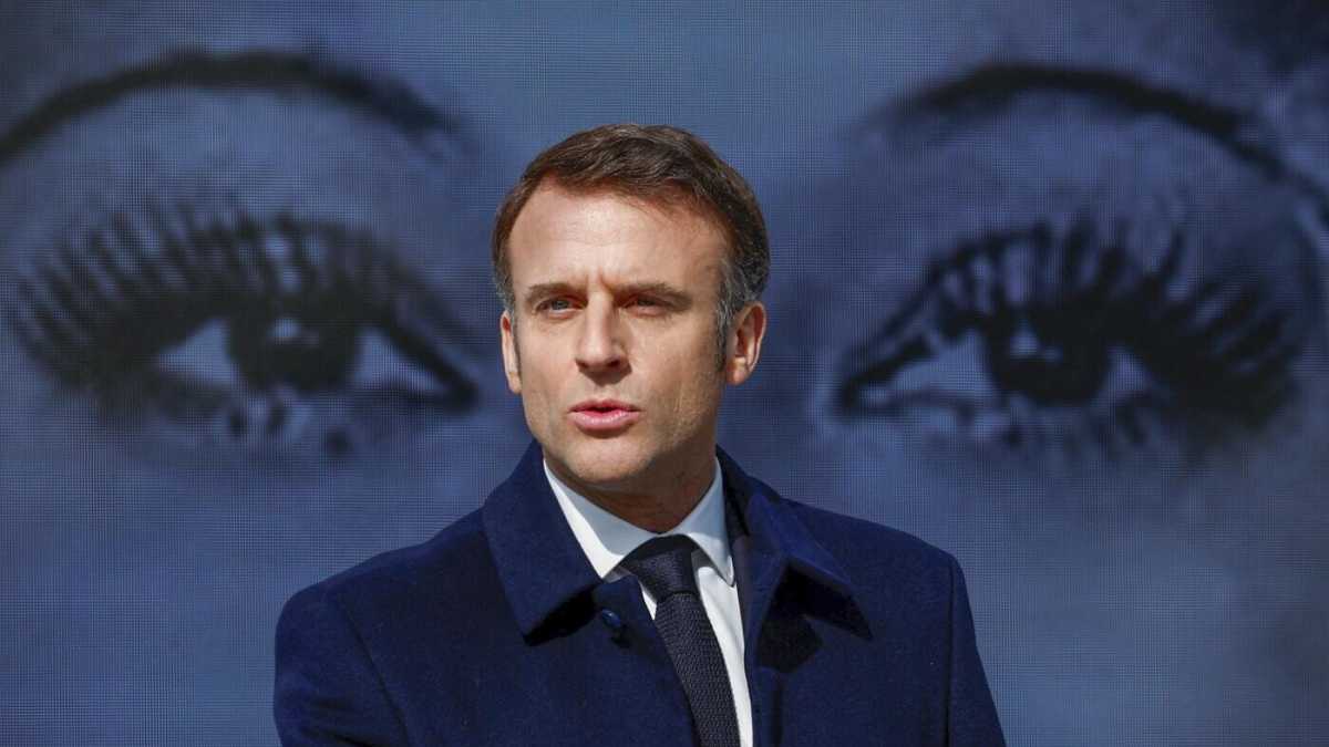 Immagine di Emmanuel Macron insiste: la Russia non deve vincere