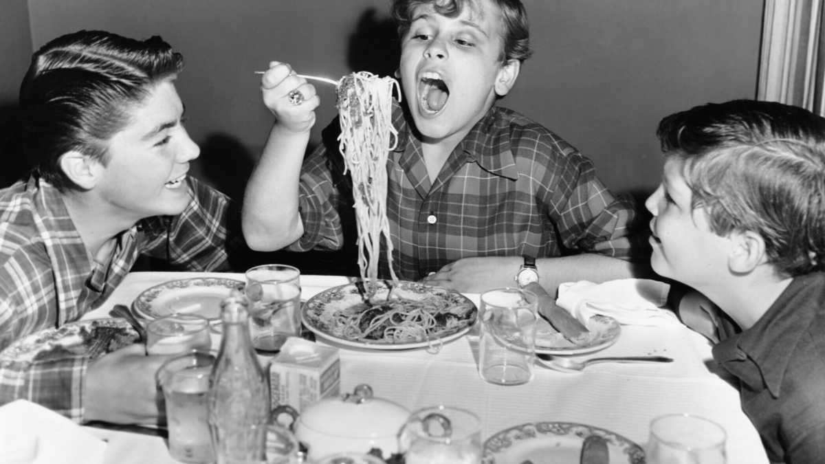 Immagine di Caro figlio nell’età di mezzo, mi stai molto simpatico lo stesso