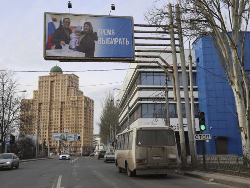Il Cremlino forza gli ucraini a votare per Putin