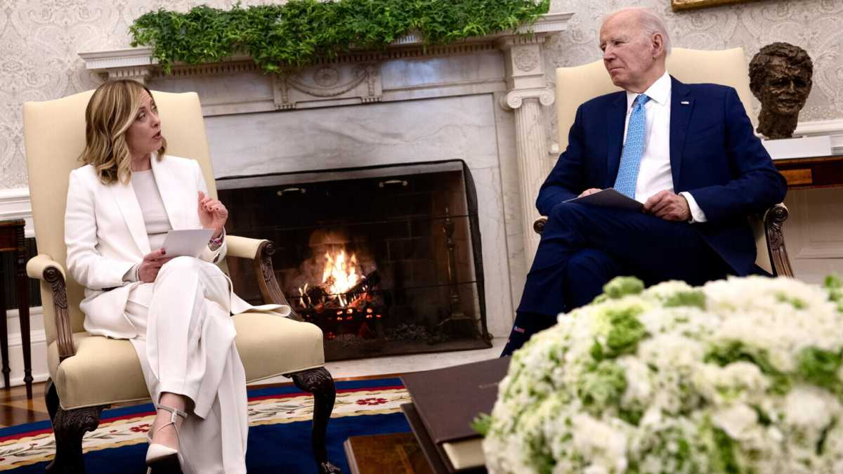 Immagine di Vittorio Emanuele Parsi: "A Meloni conviene tifare Biden"