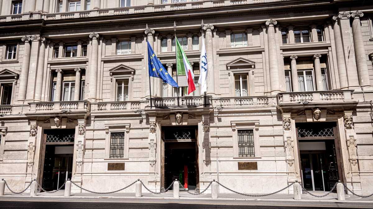 Immagine di La Cassa depositi e prestiti non è una fabbrica dei sogni