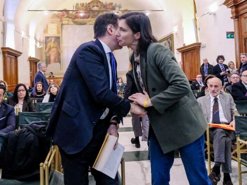 Basilicata: si ritira Lacerenza, candidato di Pd e M5s. Calenda: "Dilettanti allo sbaraglio, suicidio politico"